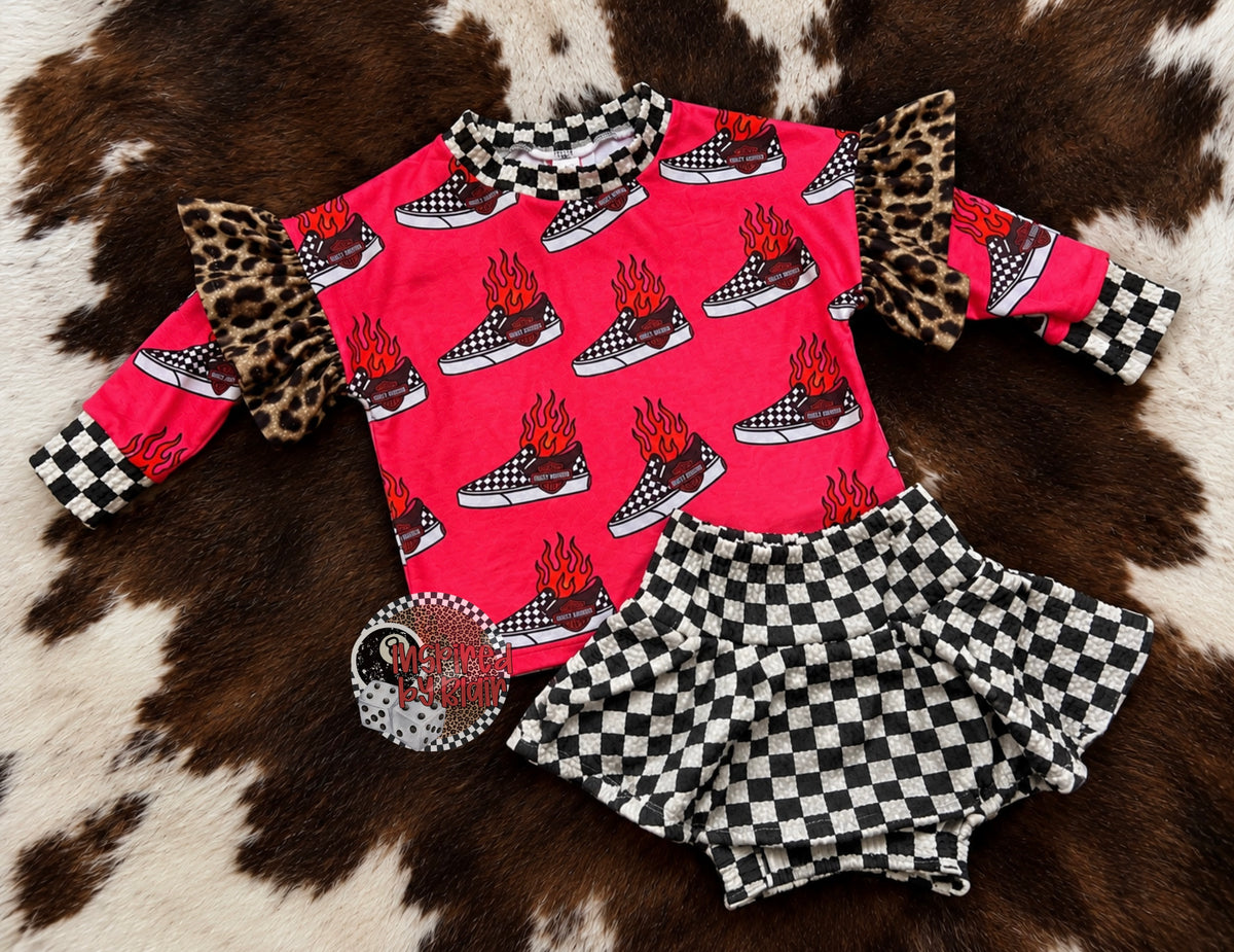 18/24m dolman + skirted bummies