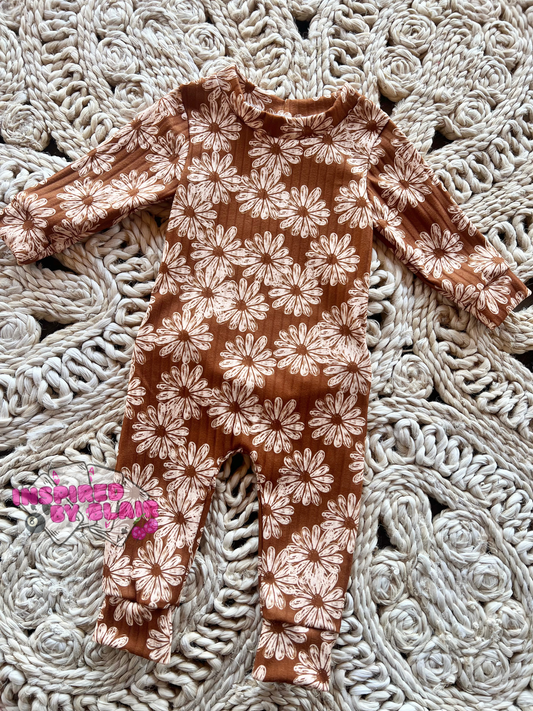 0/3m Wren envelope romper