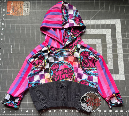 18m block party pullover