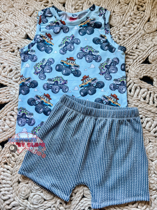 4t tank + play shorts