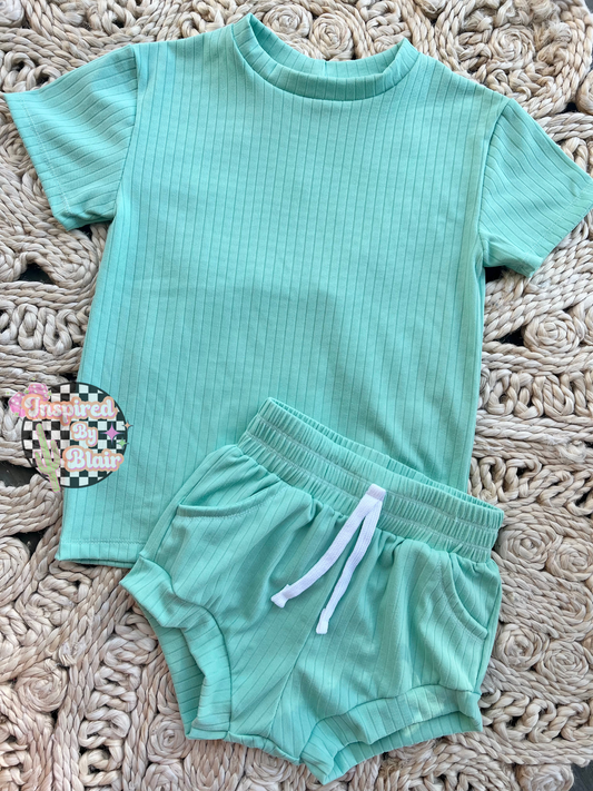 RTS 5t lounge tee & pocket shorties (MINT)